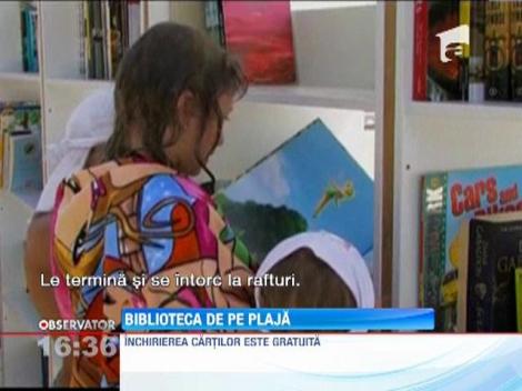 Prima biblioteca pe plaja din Europa s-a deschis la Albena