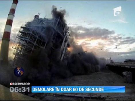 Termocentrala demolata prin implozie in statul Florida