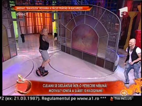 Petrecere nebuna la Un Show Pacatos! Serghei Mizil, in ghete de kangoo jumps