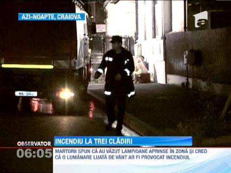 Trei case au fost cuprinse de flacari pe o strada din Craiova