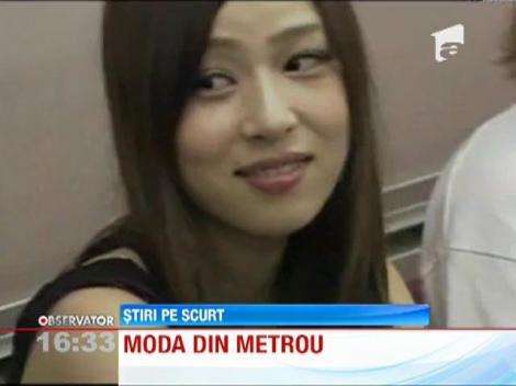 Parada de moda intr-un metrou din Japonia