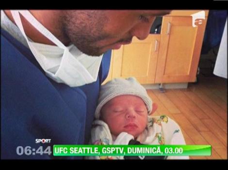 Demetrious Johnson isi apara centura UFC la categoria musca