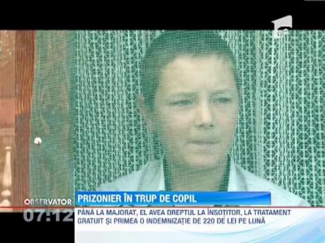 UPDATE/ Are 18 ani si cantareste doar 36 de kilograme, dar pentru medici este apt de munca