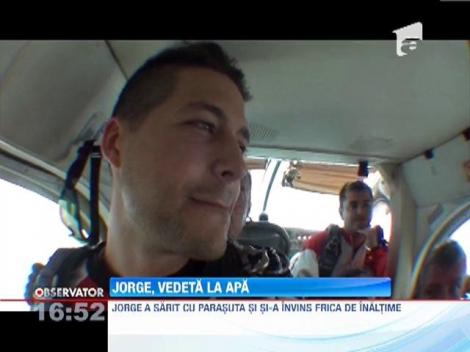 Jorge, vedeta la apa