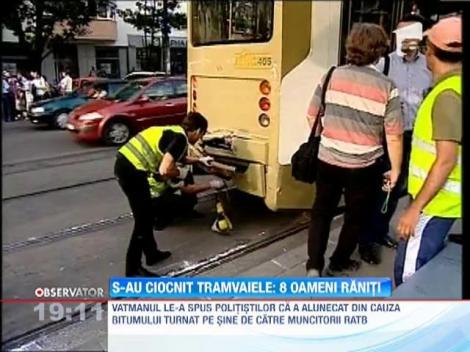 8 oameni au fost raniti dupa ce doua tramvaie s-au ciocnit pin Capitala