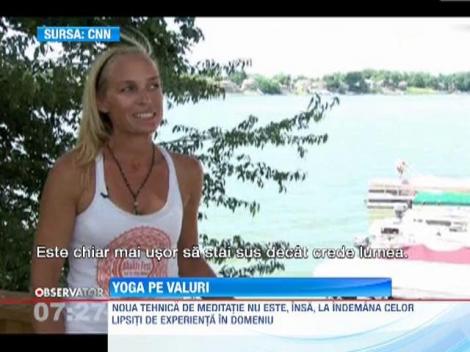 Yoga pe plansa de surf, noua moda in SUA!