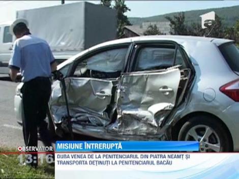 Duba cu detinuti, implicata intr-un accident la Hemeius
