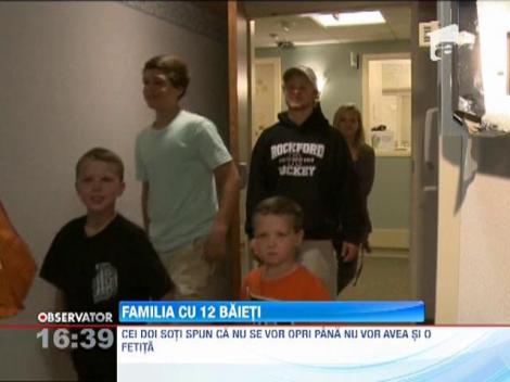 Bizar: Femeia care a dat nastere unei echipe de fotbal: 12 baieti si nicio fata!