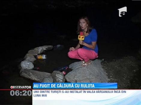Romanii au fugit de canicula cu rulota