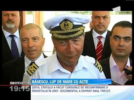 Traian Basescu si-a reinnoit brevetul de comandant de nava