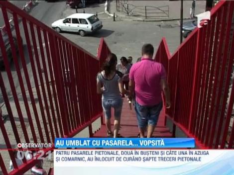 Turistii si localnicii din Busteni care au vrut sa traverseze Drumul National 1 s-au murdarit din cap pana-n picioare de vopsea
