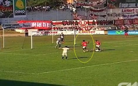 VIDEO: Executia pe care nu vrea sa si-o mai aminteasca! Momentul de ratacire al unui fundas din Peru