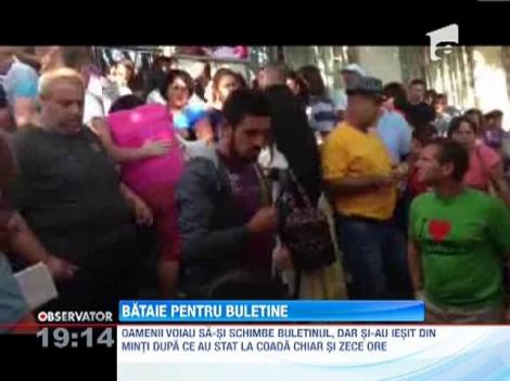 UPDATE / Galati: S-au calcat in picioare pentru buletine