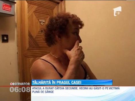 O batrana a ajuns la spital mai mult moarta dupa ce a fost talharita in pragul casei de un individ mascat