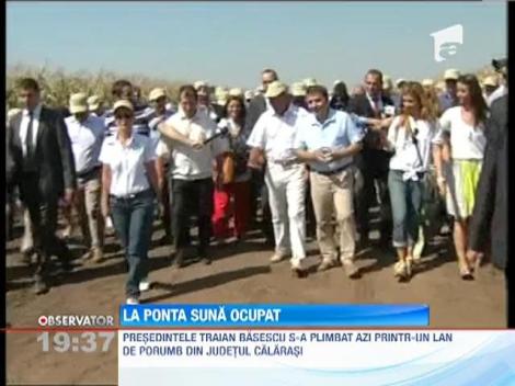 Traian Basescu, ignorat la telefon de Ponta