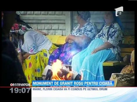 Monument de granit rosu pentru Cioaba
