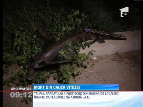 O masina a luat foc pe o sosea din Gorj dupa ce s-a izbit de un cap de pod