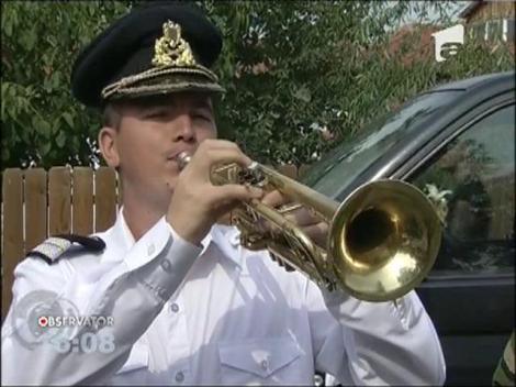 UPDATE / Costica Stefanescu, condus pe ultimul drum cu onoruri militare