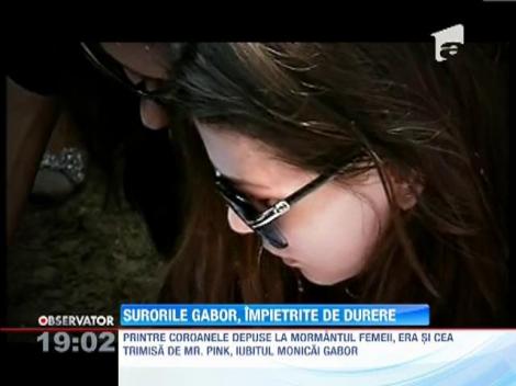 Surorile Gabor, devastate de durere! Si-au condus mama pe ultimul drum