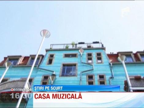 O cladire din Germania canta de fiecare data cand ploua