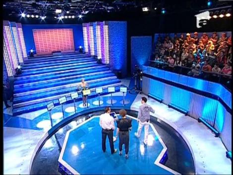 Laurentiu Reghecampf si Anamaria Prodan vs. blonda suprema