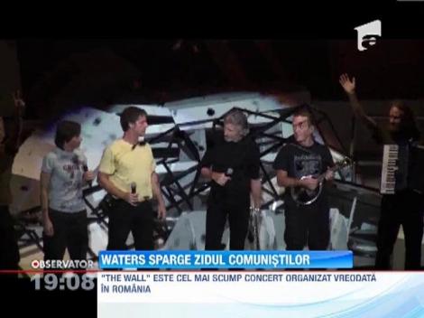 Legendarul Roger Waters a spart "zidul" Casei Poporului!