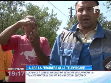 Satenii dintr-o comuna din Dambovita ii acuza muncitorii de la ENEL ca i-au lasat fara aparatura electrocasnica