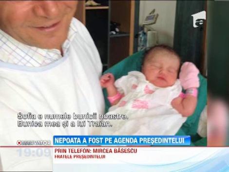 Familia prezidentiala nu vrea sa dezvaluie numele fetitei Elenei Basescu