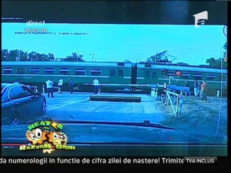 Trapa, trenul si smecherul cu masina