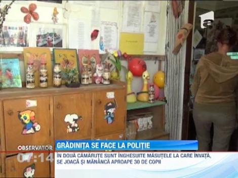 Copii de gradinita, obligati sa invete in sediul Politiei