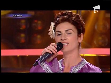 Ellie White i-a dat viata Romicai Puceanu pe scena de la "Te cunosc de undeva". Juriul, impresionat de prestatie