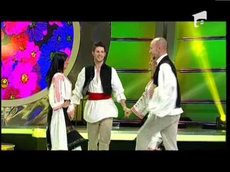 Te cunosc de undeva | Par lung, costum popular si tocuri: Pepe s-a transformat spectaculos in Maria Dragomiroiu