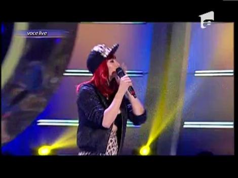 Dalma Kovacs se transforma in Jessie J – “Domino”