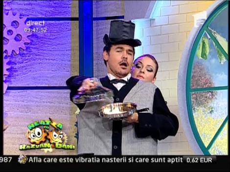 Iluzionism la Neatza: Cristina Strecopitov i-a transformat pe Razvan si Dani in magicieni