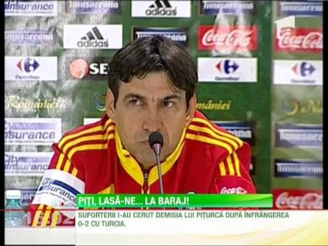 Suporterii i-au cerut demisia lui Piturca