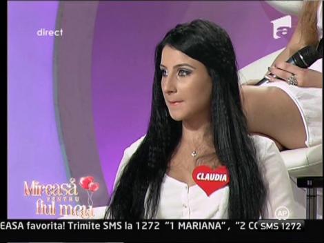 GALERIE FOTO! Mireasa pentru fiul meu: Cine este Claudia, fata care a avut o disputa cu Corina!