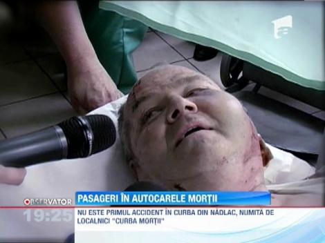Doua autocare pline de oameni s-au ciocnit la Nadlac! Trei oameni au sfarsit, 33 sunt raniti