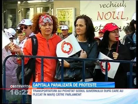 Capitala, paralizata de proteste! Medicii si transportatorii au iesit in strada