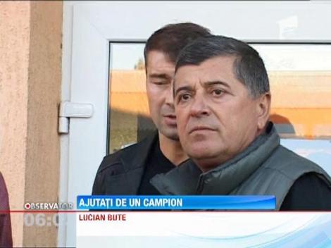 Lucian Bute si nasul lui ii ajuta pe sinistratii din judetul Galati