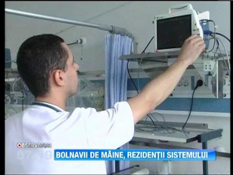 Peste 150 de angajati din sistemul sanitar protesteaza la Ministerul Sanatatii