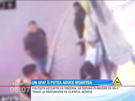 Un iesean i-a pus cutitul la gat unui frizer pentru ca a indraznit sa-i recomande un gel