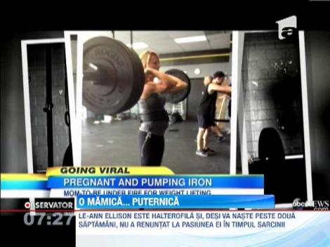O halterofila insarcinata din California continua sa ridice greutati