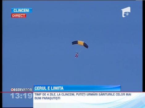 Cerul e limita! A inceput Festivalul de Parasutism de la Clinceni