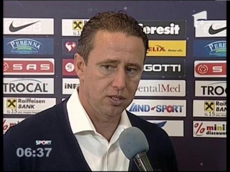 Fanii Stelei i-au cerut demisia lui Reghecampf