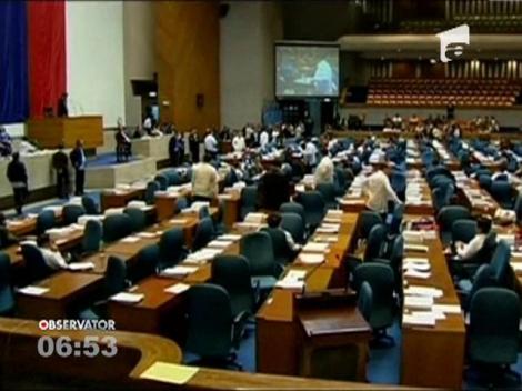 Buget "condimentat" cu dragoste! Cerere de casatorie in plenul Parlamentului
