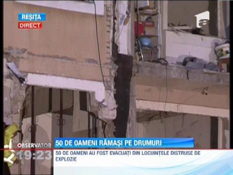 Explozia care a distrus un bloc din Resita lasa pe drumuri 50 de oameni