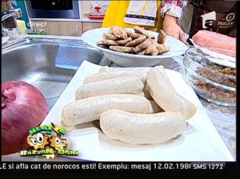 "Friptura dulce-acrisoara cu galuste din paine & sos de turta dulce"