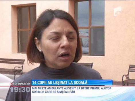 14 copii au lesinat la scoala