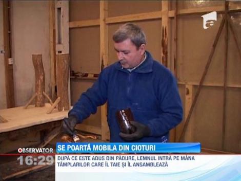 Se poarta mobila din cioturi de copac! Piesele, realizate in Romania, sunt extrem de apreciate peste hotare
