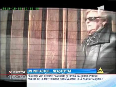 Sute de proprietari isi gasesc masinile avariate, cel mai des cu zgariaturi